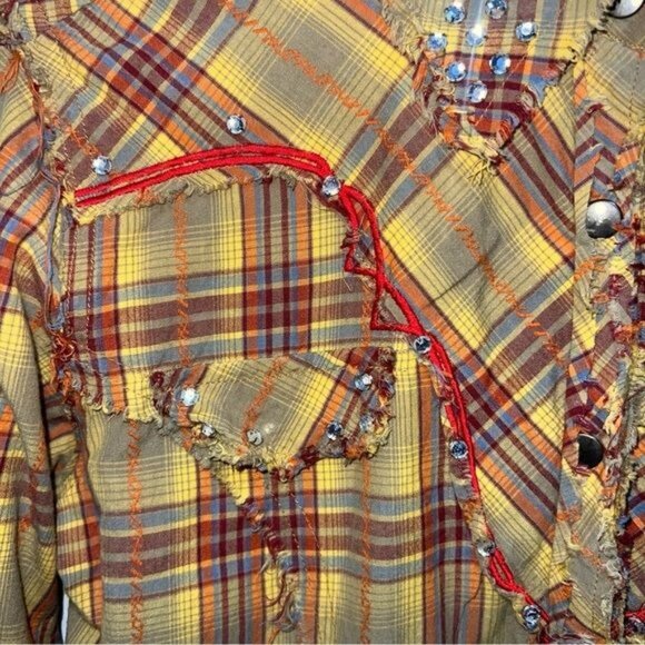 Western Cowgirl Womens Long Sleeve Plaid Shirt Size M Yellow/Red Embellished - Picture 5 of 12